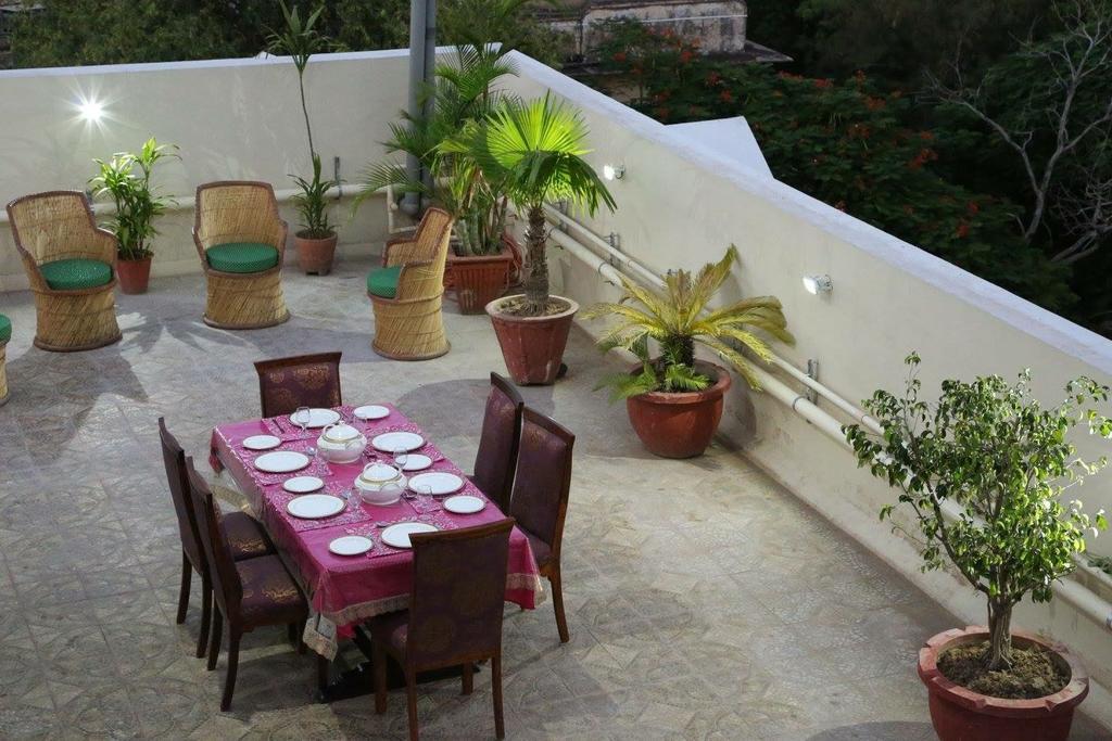 ג'איפור Saket Inn מראה חיצוני תמונה